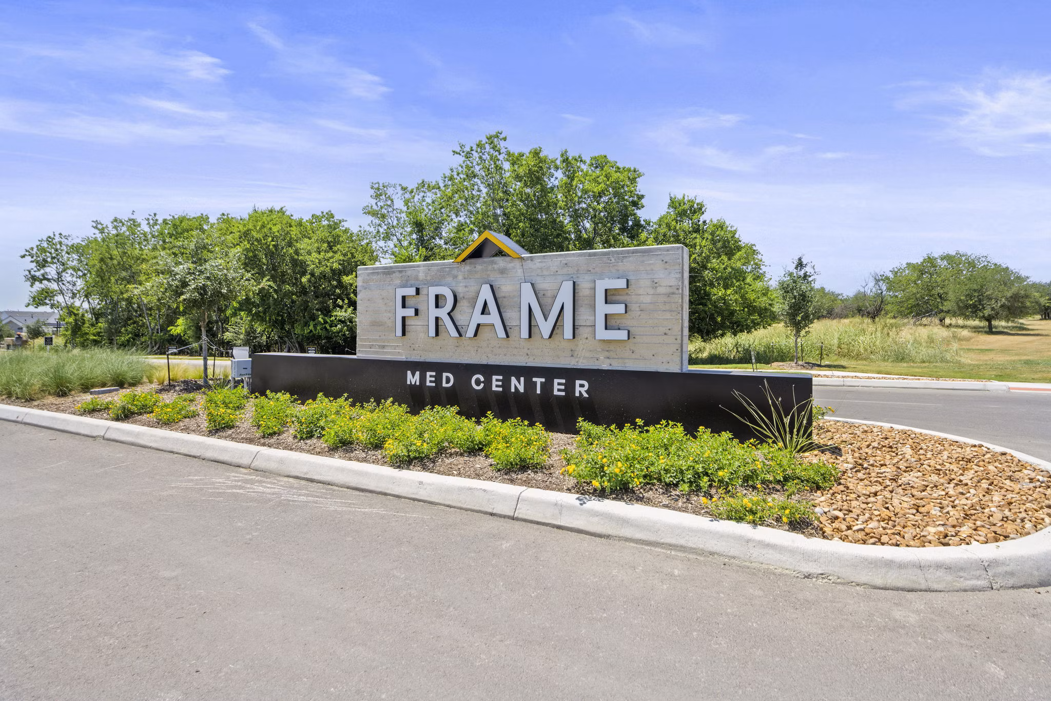 exterior at Frame Med Center Apartments 