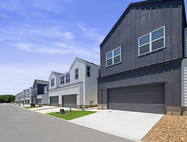 exterior at Frame Med Center Apartments 