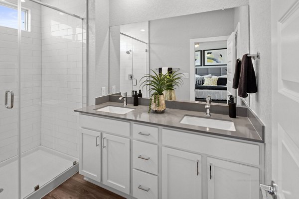 bathroom at Frame Med Center Apartments 