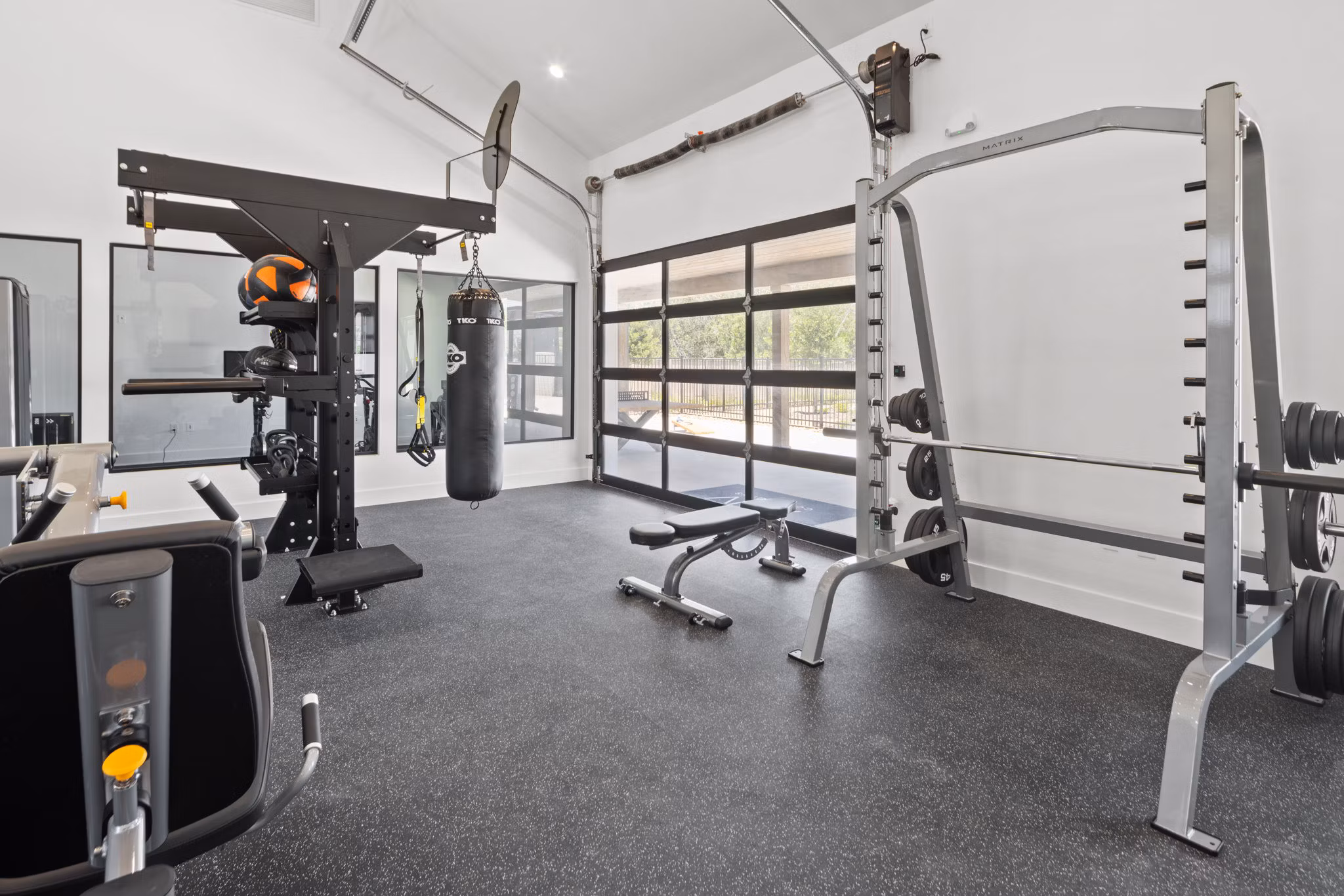 fitness center at Frame Med Center Apartments 