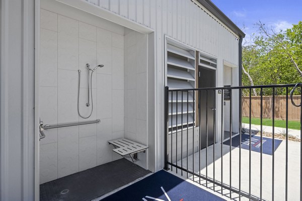 recreational area at Frame Med Center Apartments 