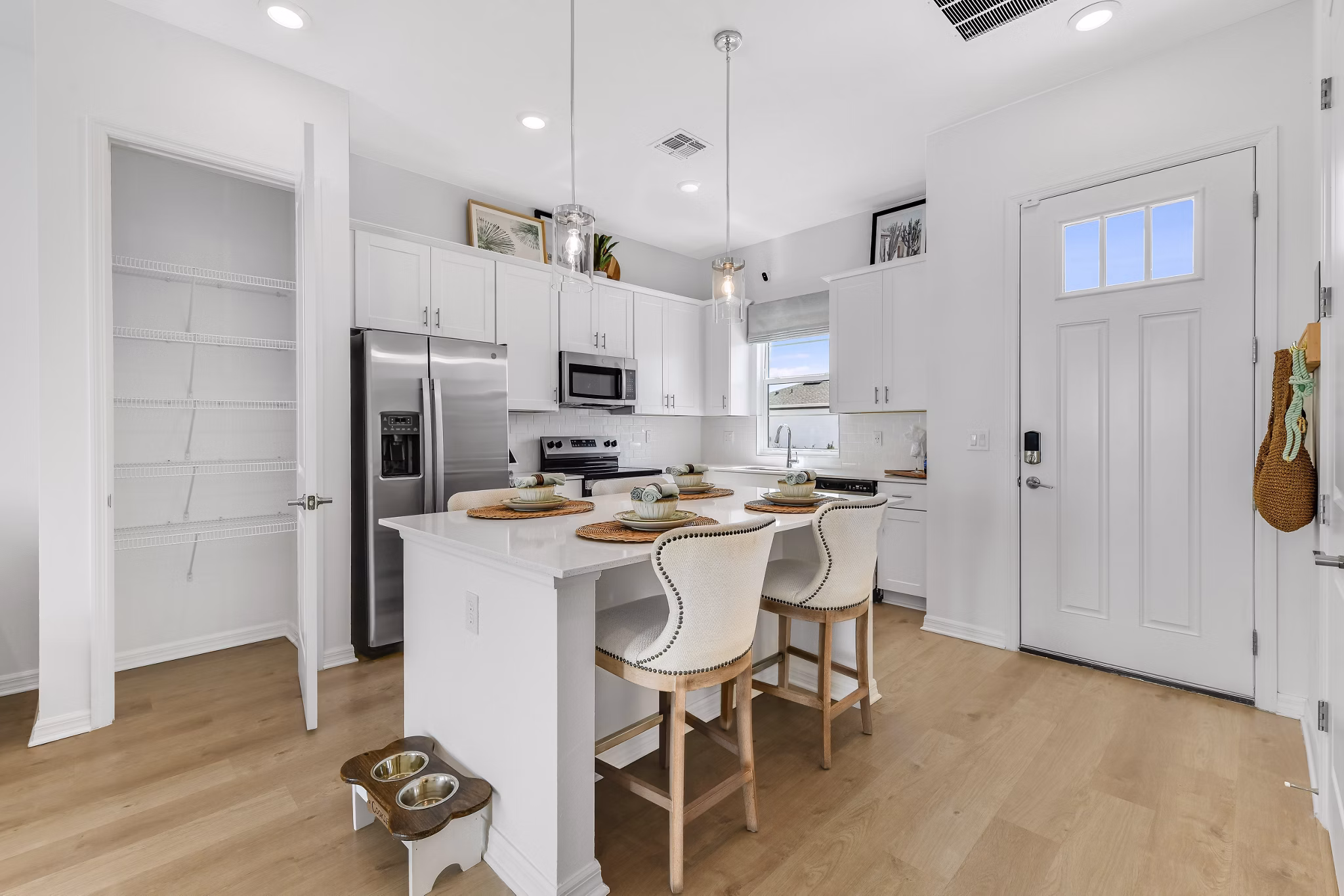 kitchen at Yardly Ellenton Apartments 