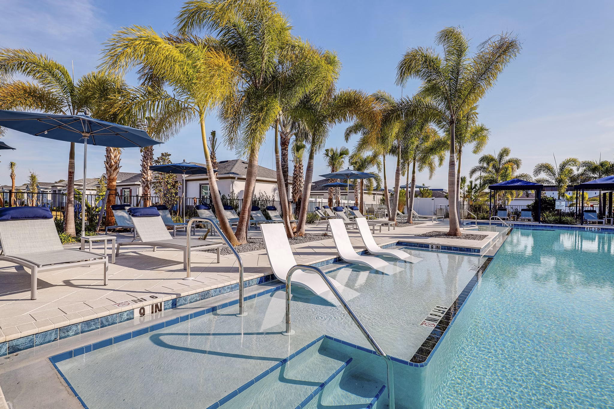 pool at Yardly Ellenton Apartments 