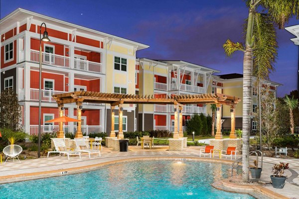 pool at M South Apartments