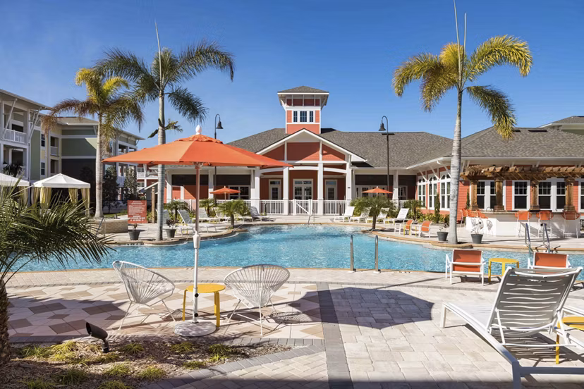 pool at M South Apartments