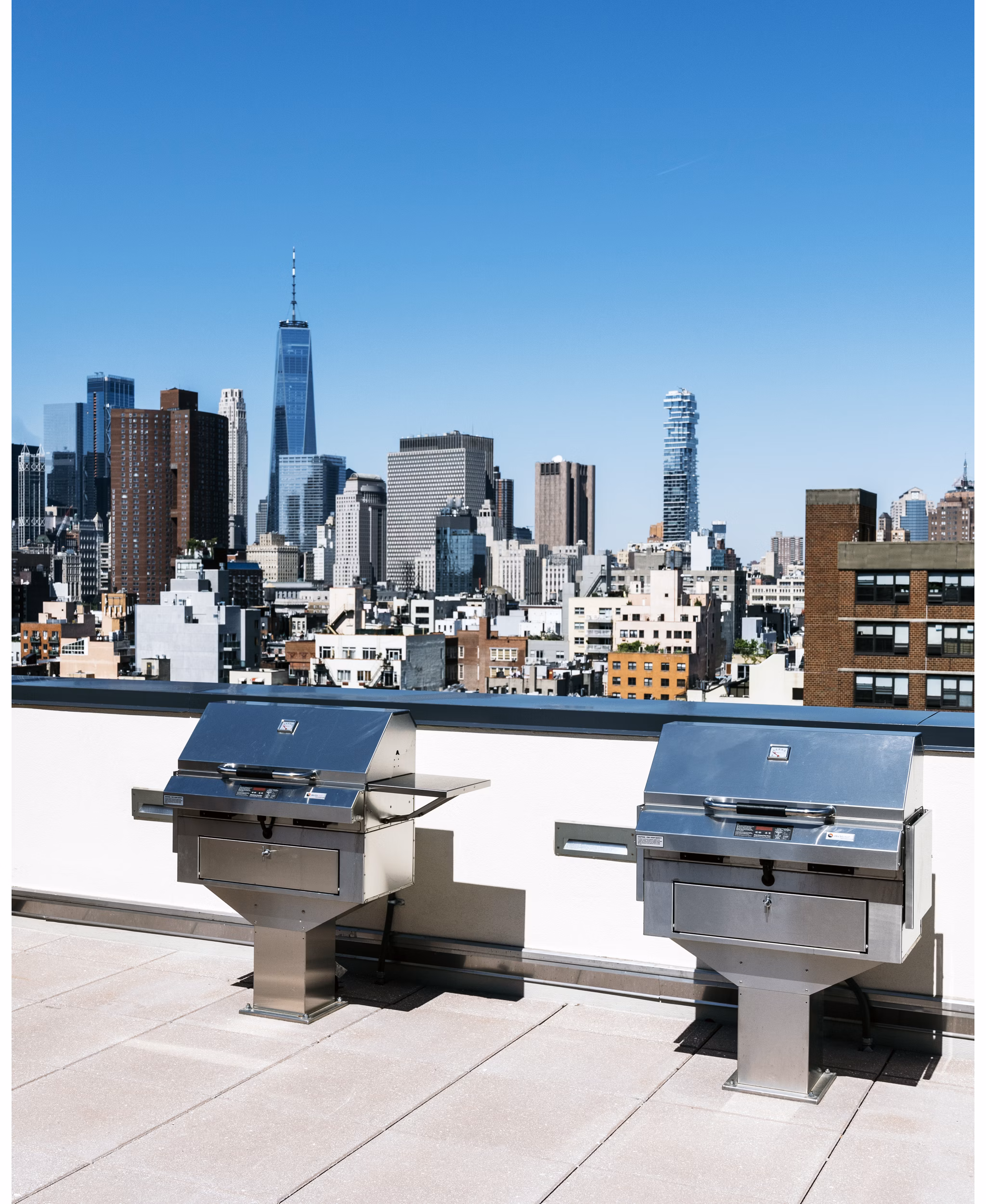 grill area/patio at The Rollins Apartments