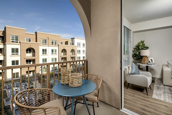 patio at Alta Merita Apartments