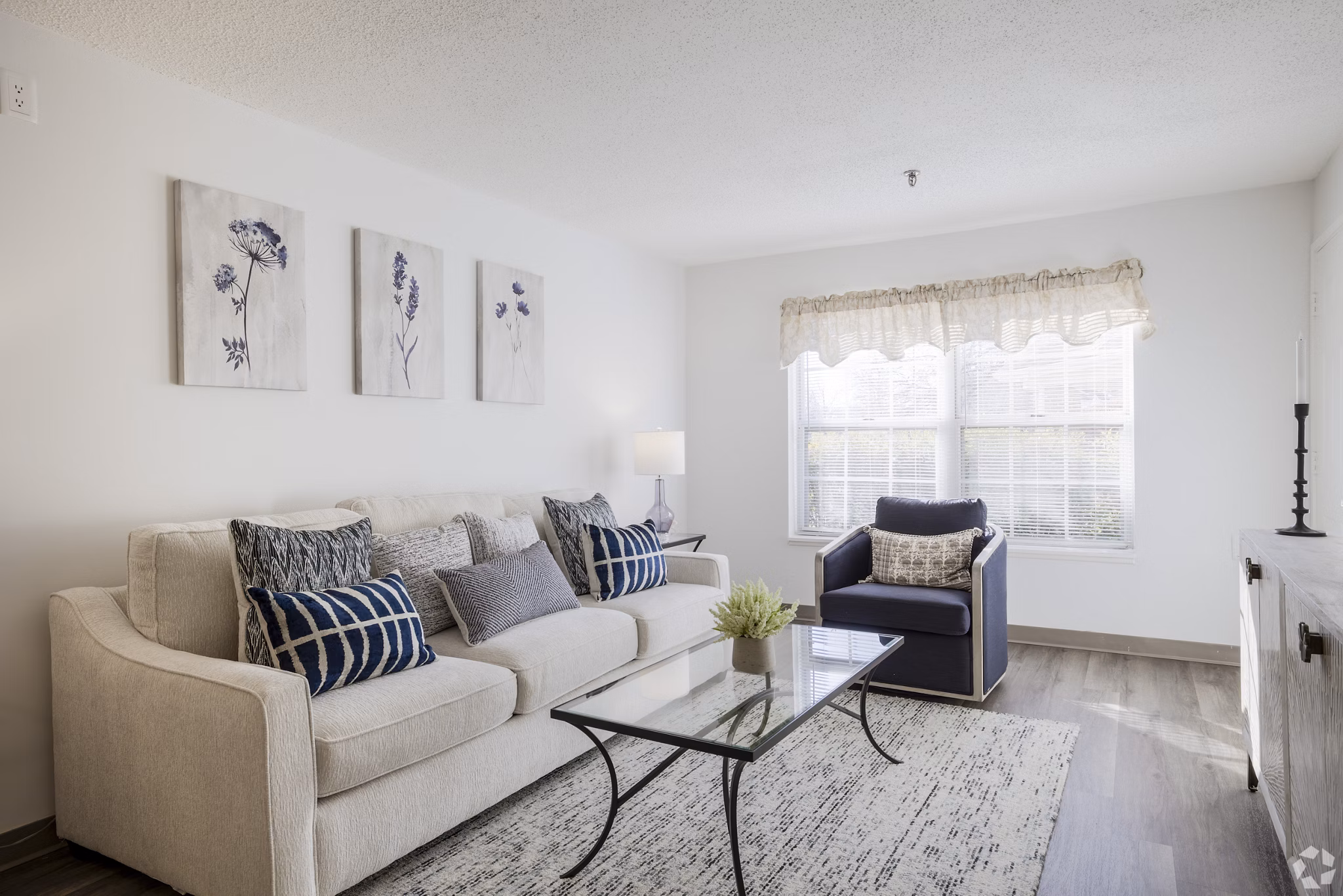 living room at King's Reserve Sterling Apartments 