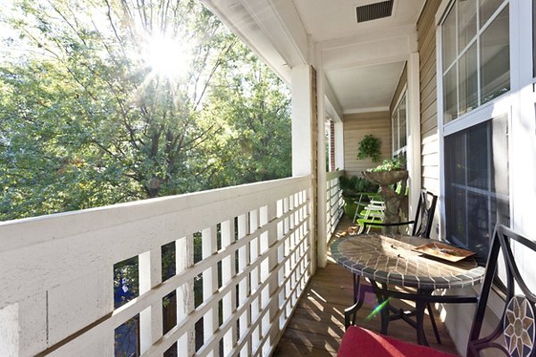 patio at Kings Reserve Sterling Apartments