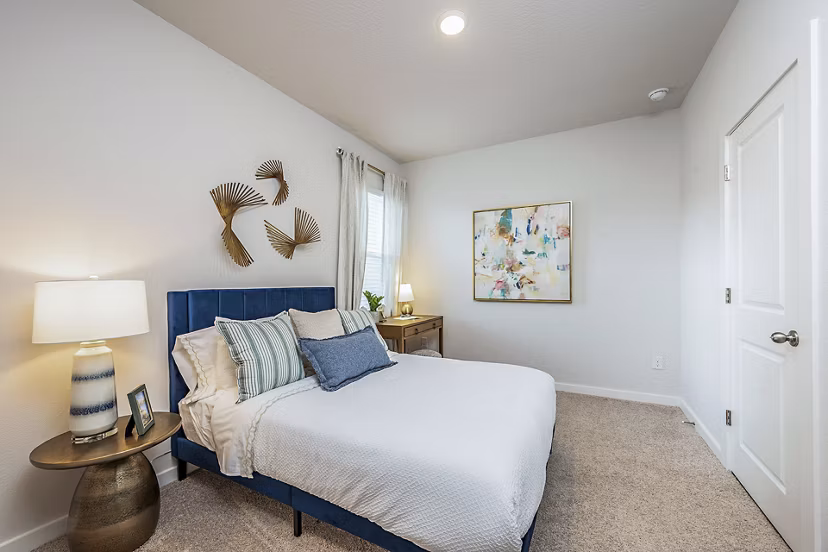 bedroom at SkyMor Wesley Chapel Apartments