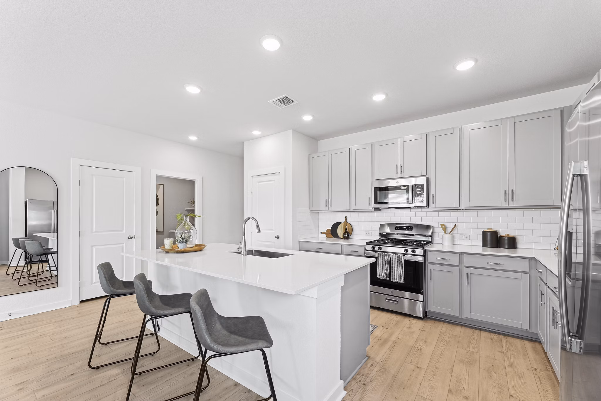kitchen at Skymor Wesley Chapel Apartments