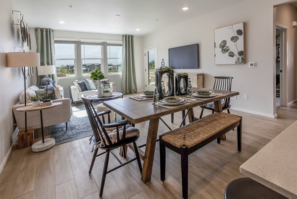 dining room at Bloom Rental Living Apartments 