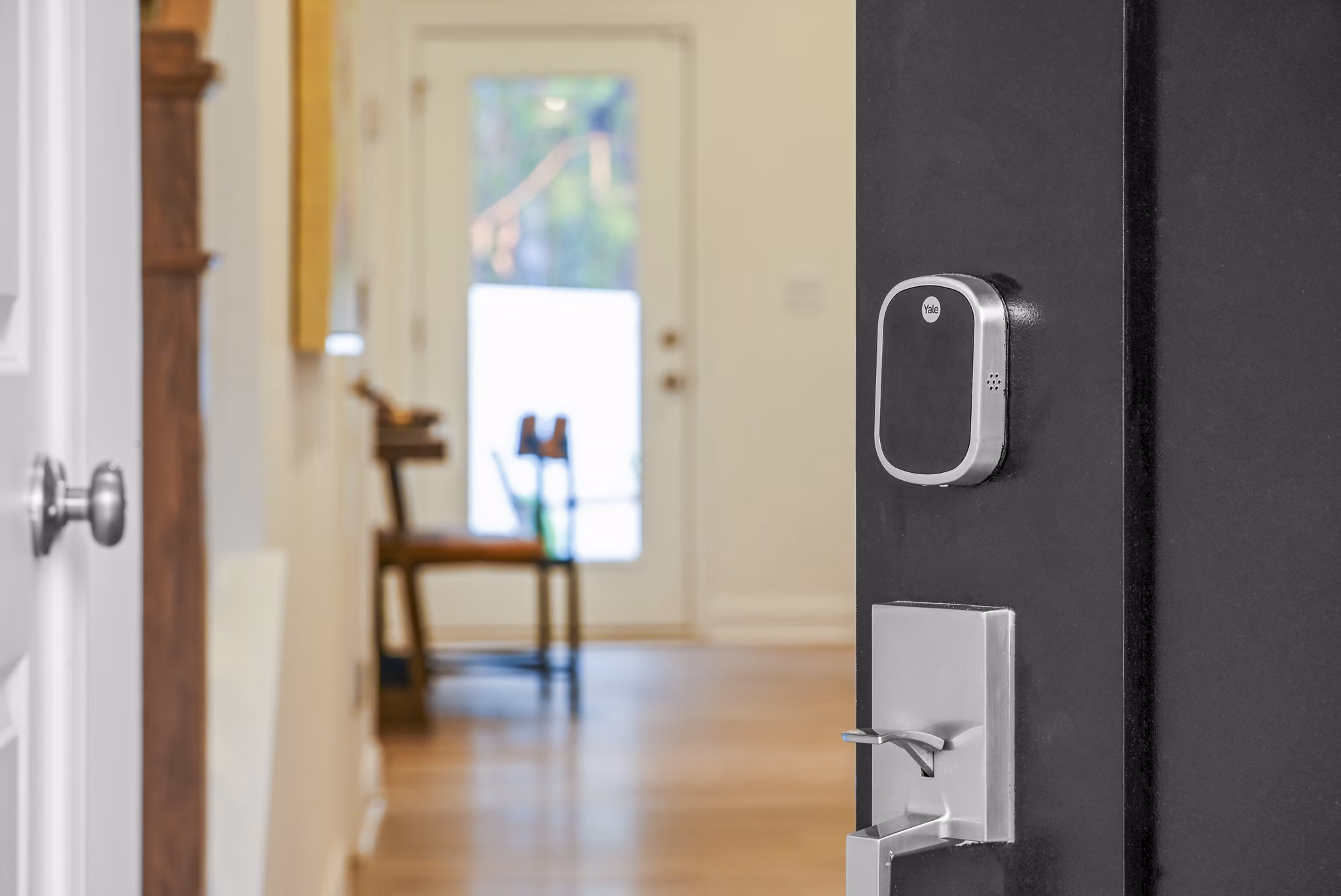 entry and hallway at Avery Apartment Homes