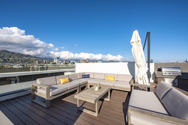 patio at VESTALIA Apartments