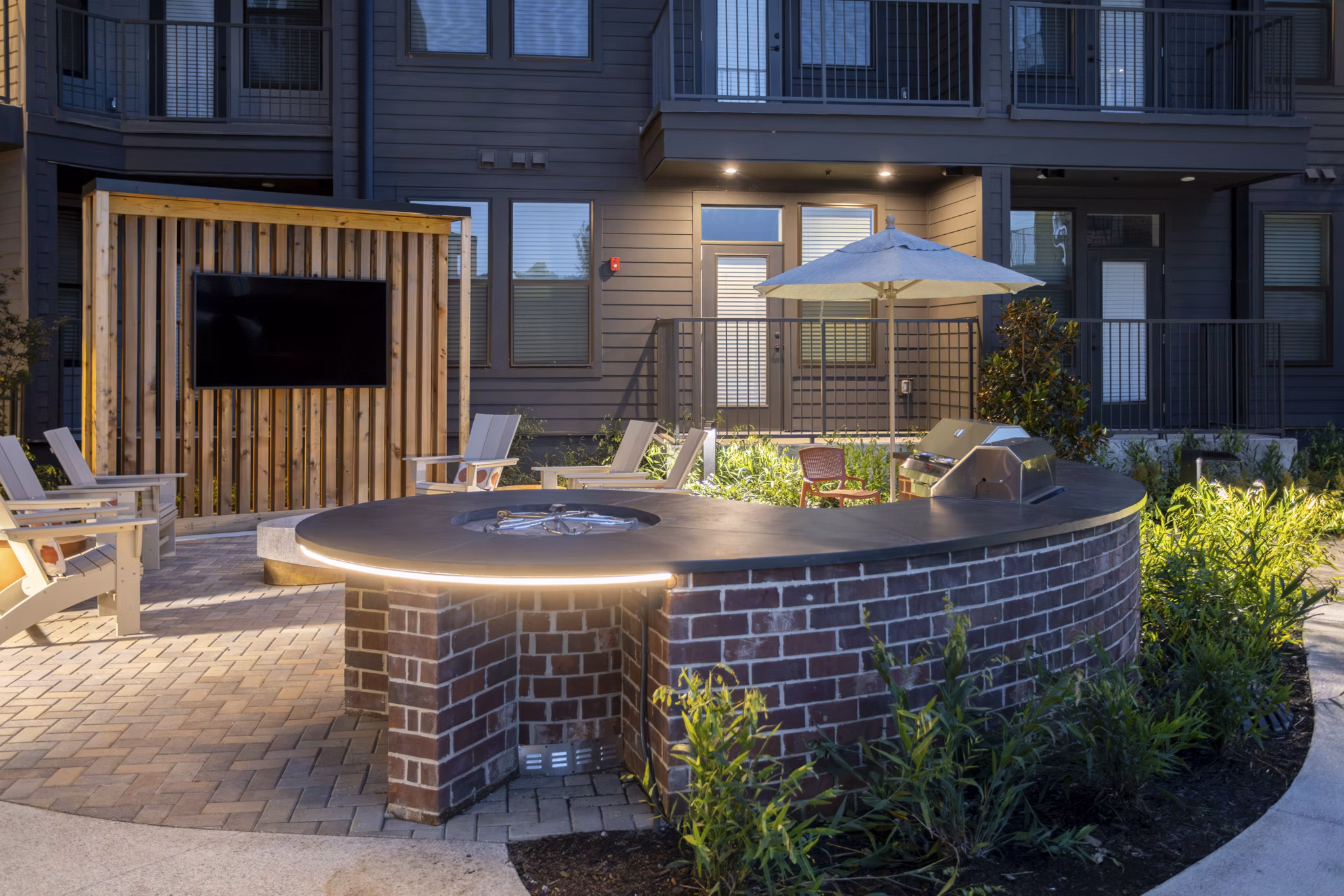 grill area Alta Lofts on the Levee Apartments