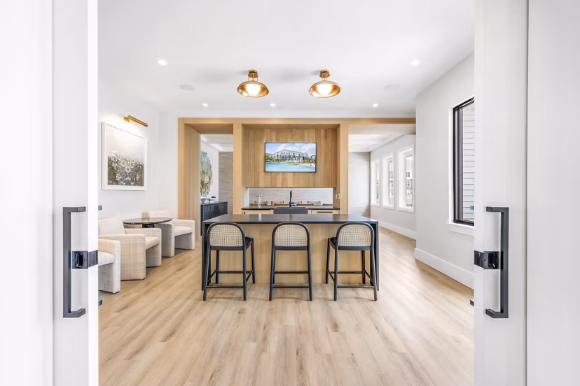 clubhouse at Alta Oak and Pine Apartments