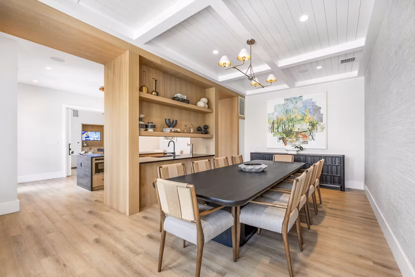 clubhouse meeting facility at Alta Oak and Pine Apartments