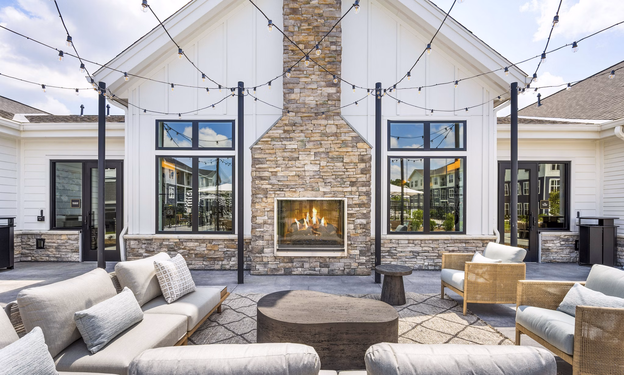 fire pit/patio at Alta Oak and Pine Apartments