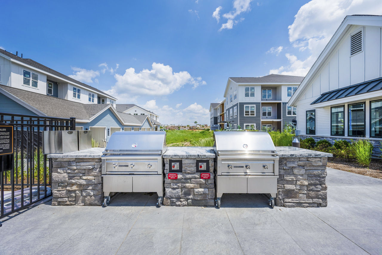 Grill area at Alta Oak And Pine