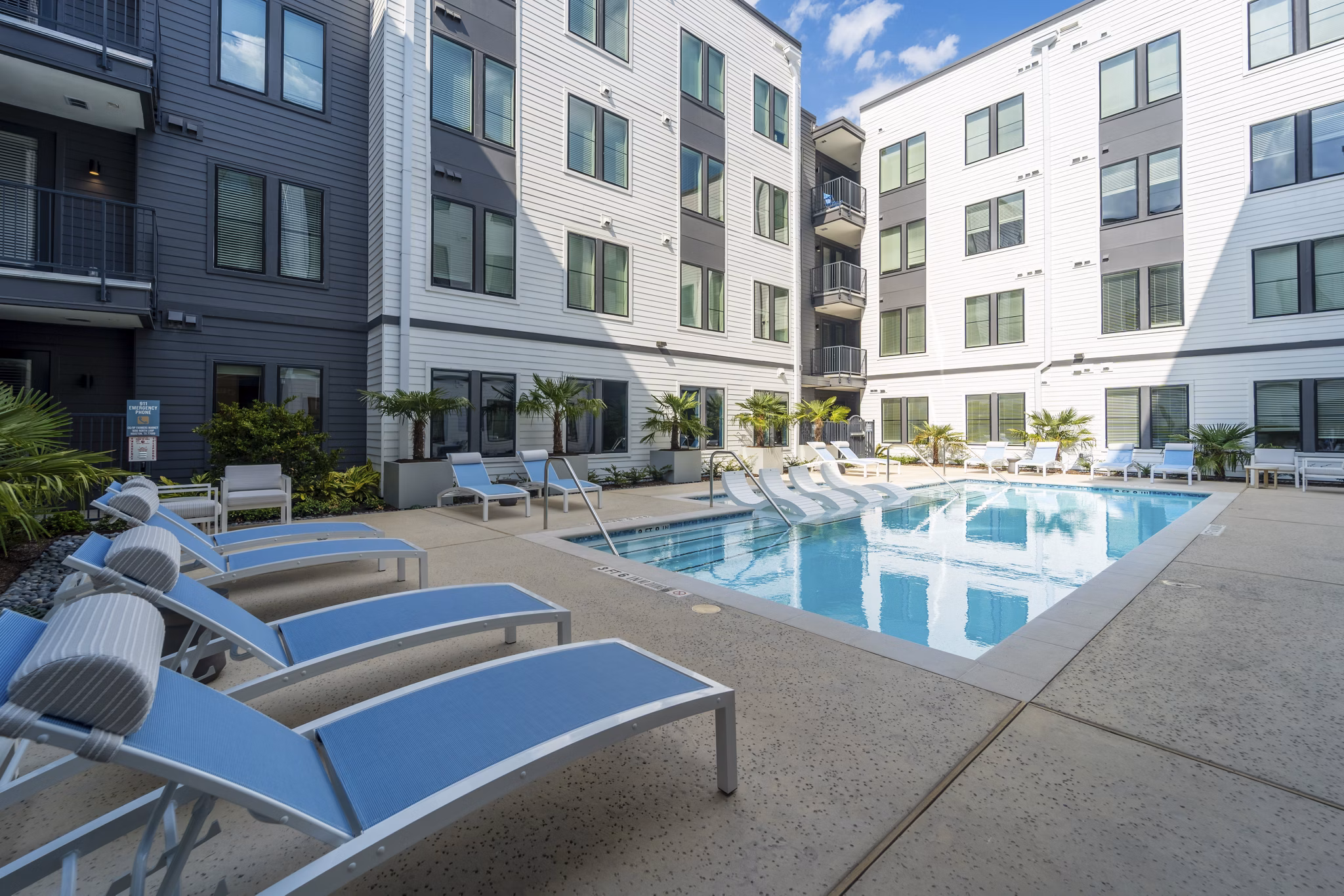pool at COOP Farmers Market Apartments 