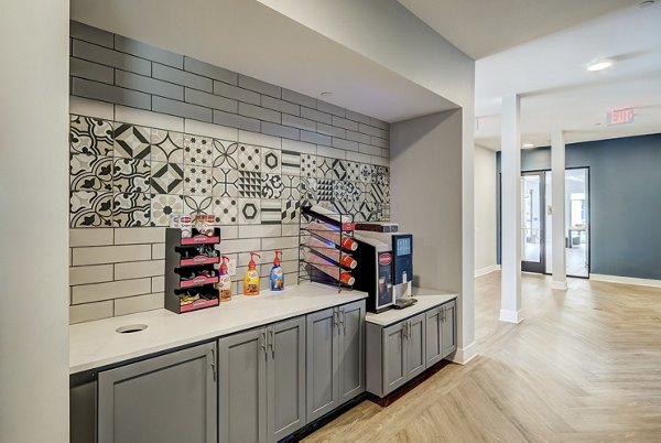 clubhouse at Bend on Bluebonnet Apartments