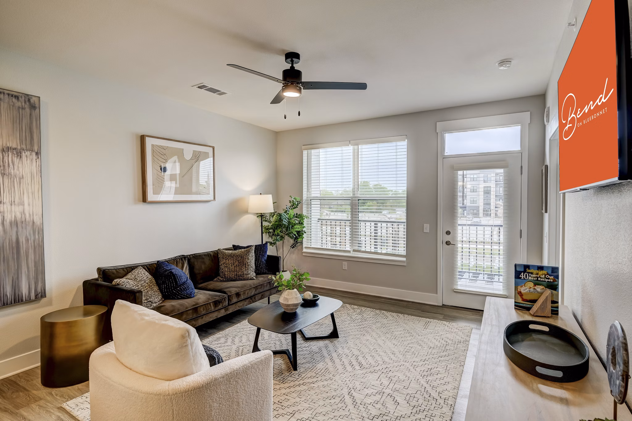 living room at Bend on Bluebonnet Apartments