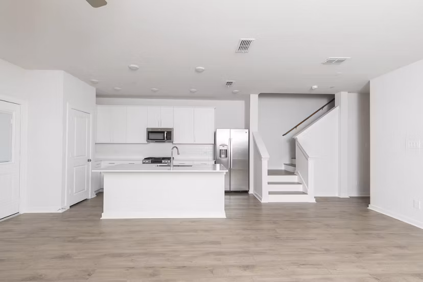 kitchen at Skymor Pearland Apartments