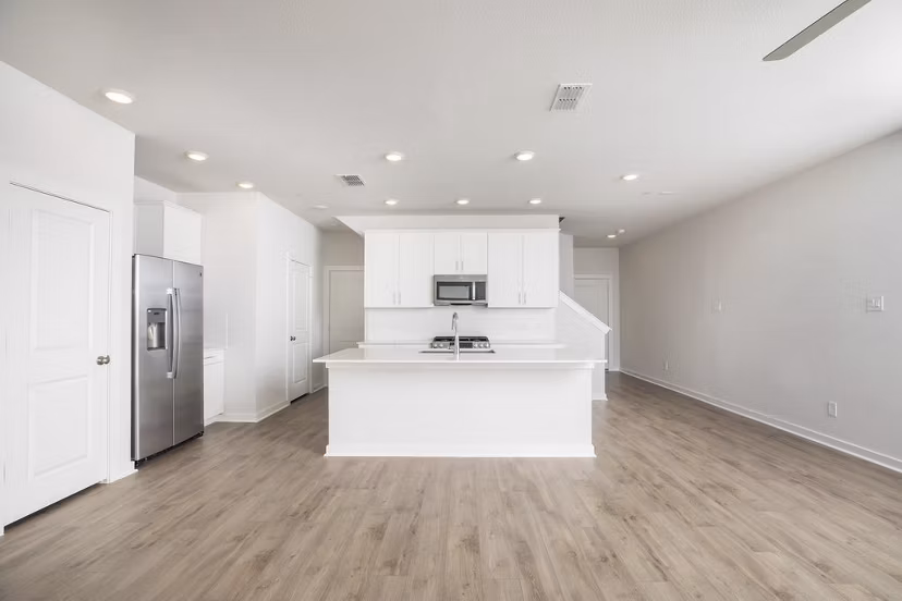 kitchen at Skymor Pearland Apartments