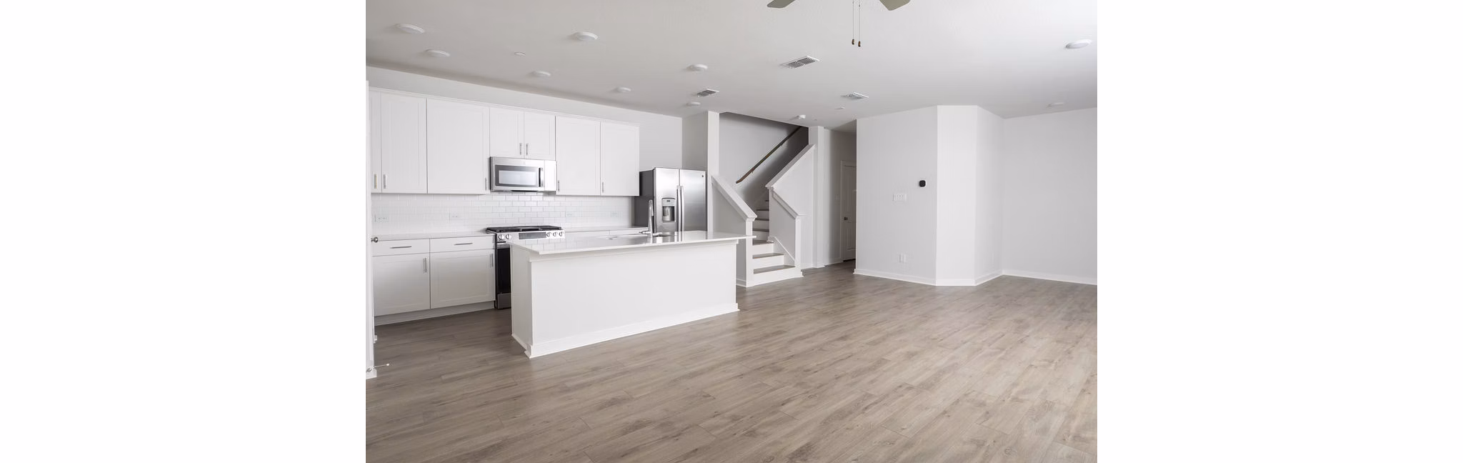 living room at Skymor Pearland Apartments