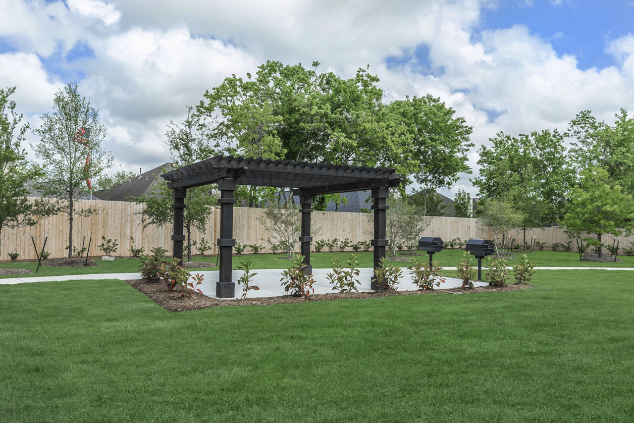Grill area at Highbridge At Egret Bay (2 of 2)