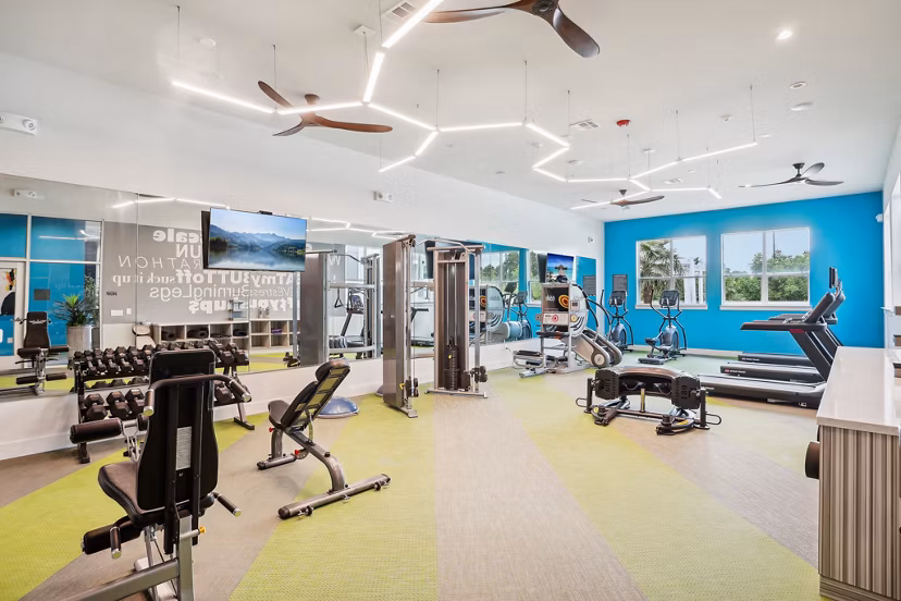 fitness center at Vista at Southwinds Apartments