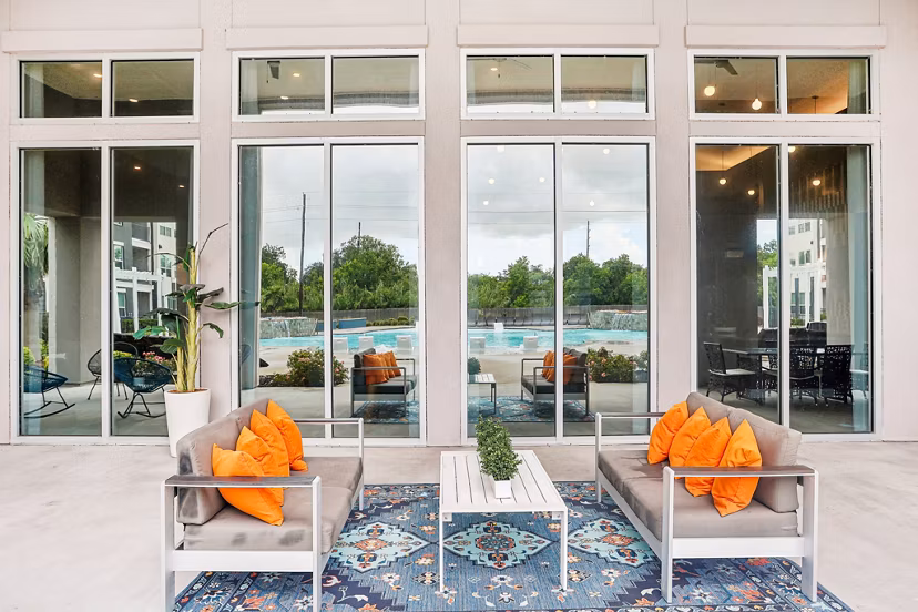 patio at Vista at Southwinds Apartments
