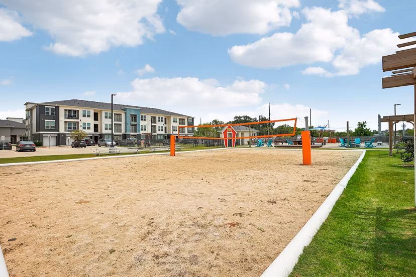 dog park at Vista at Southwinds Apartments