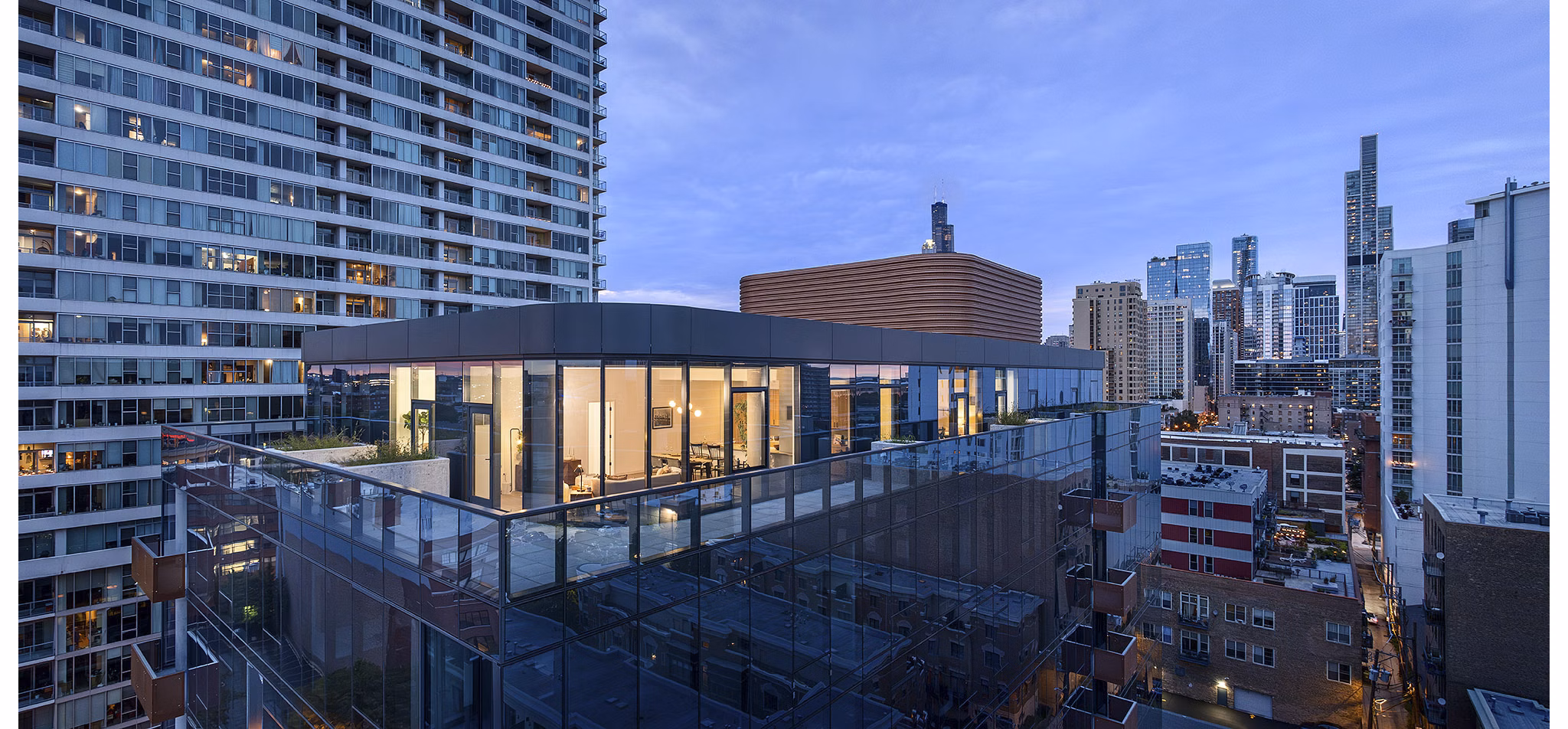 building/exterior at Nevéseno Apartments