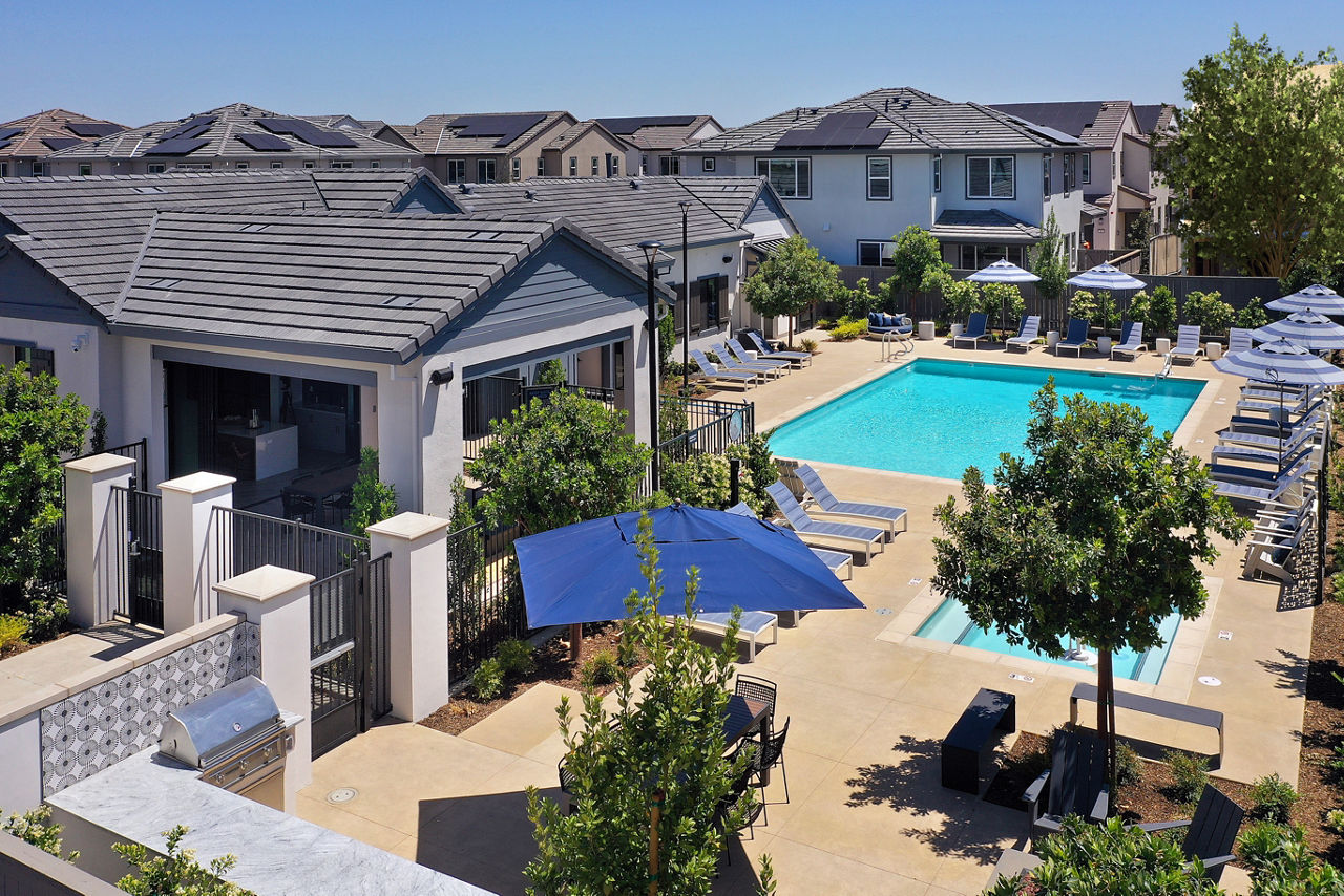 Pool at Escala At Stanford Crossing (5 of 5)