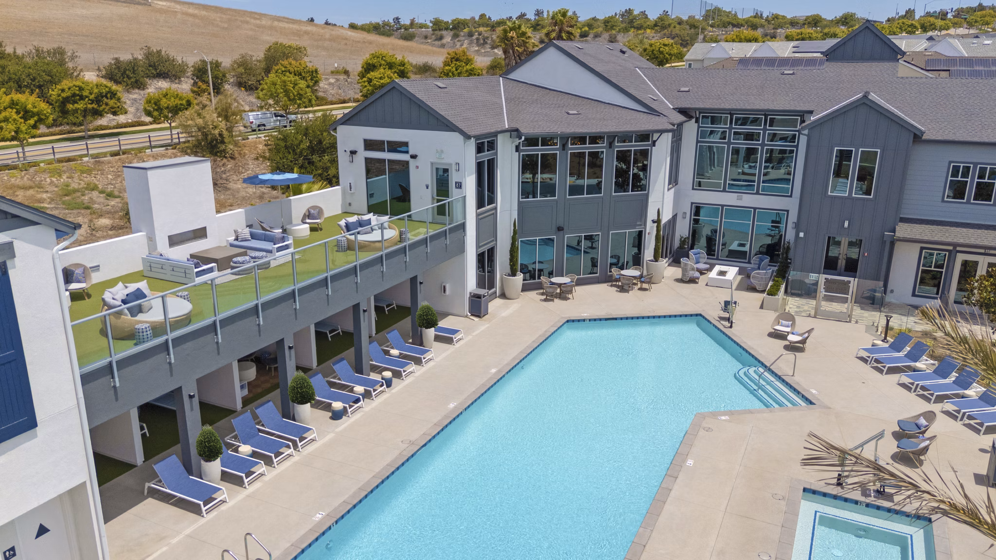 pool at Stirling at Cota Vera Apartments 