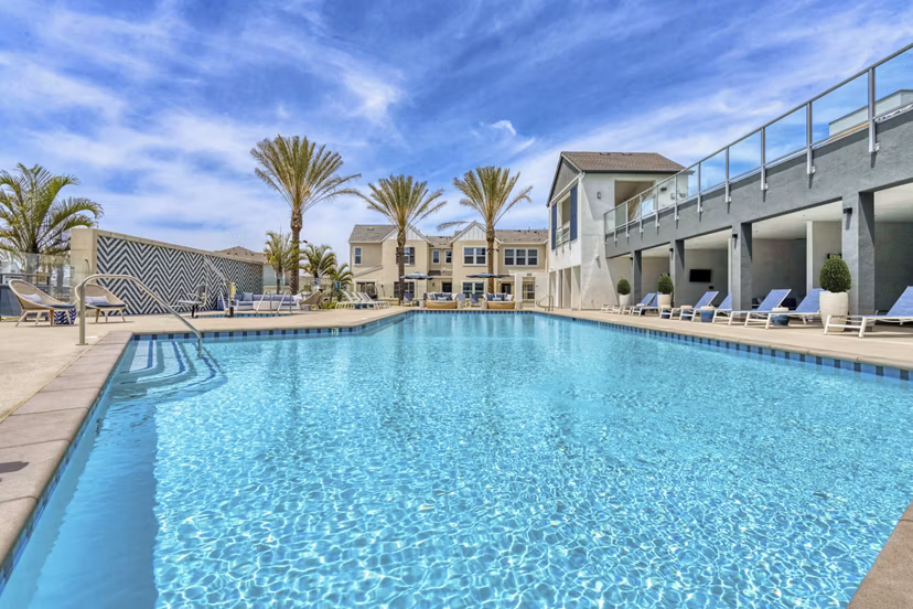 pool at Stirling at Cota Vera Apartments 