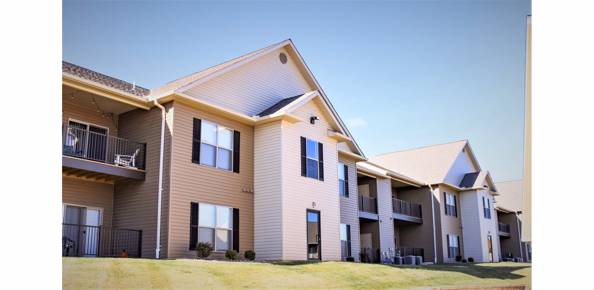 building at Sugar Creek Apartments Apartments