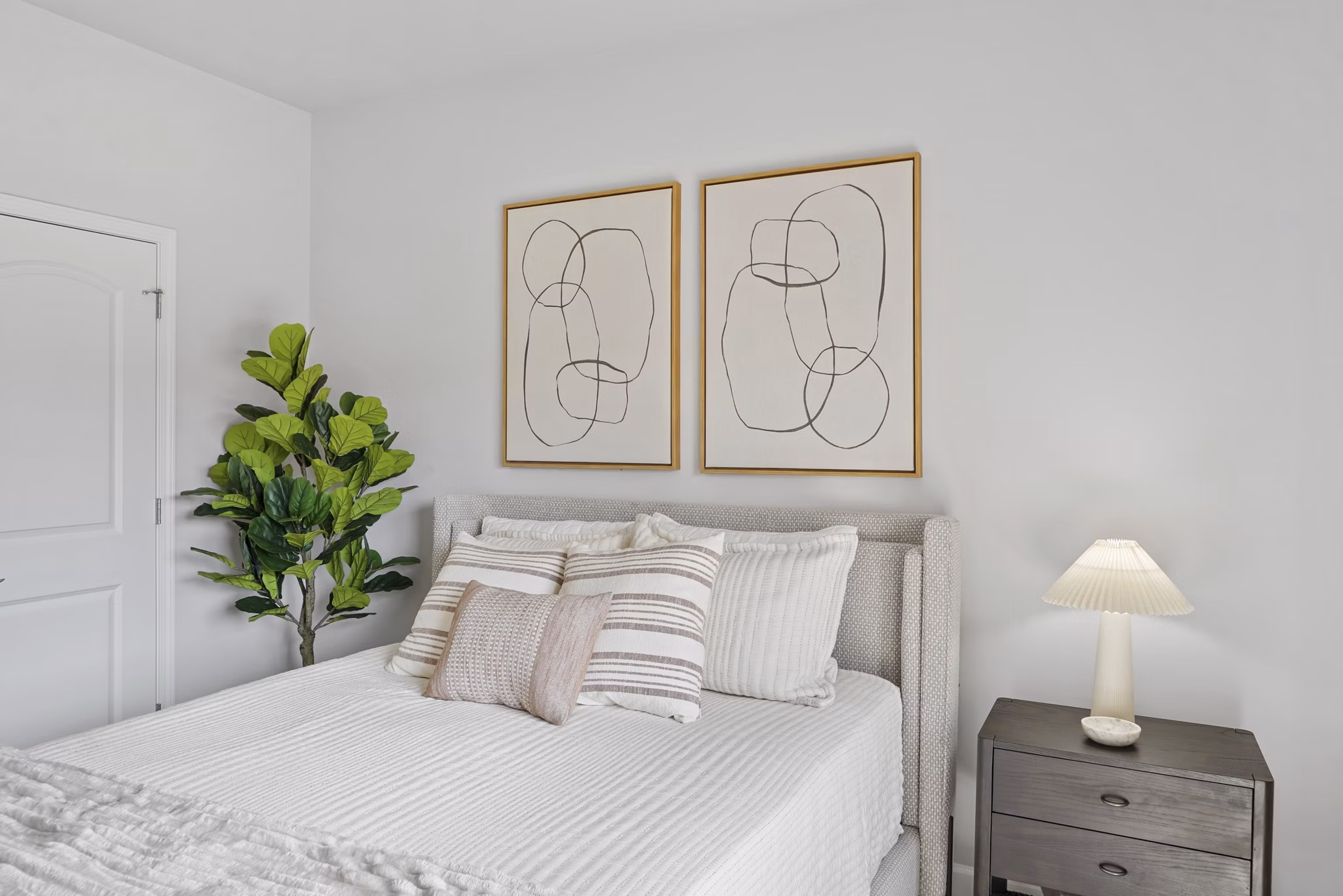 bedroom at Sugar Creek Apartments Apartments