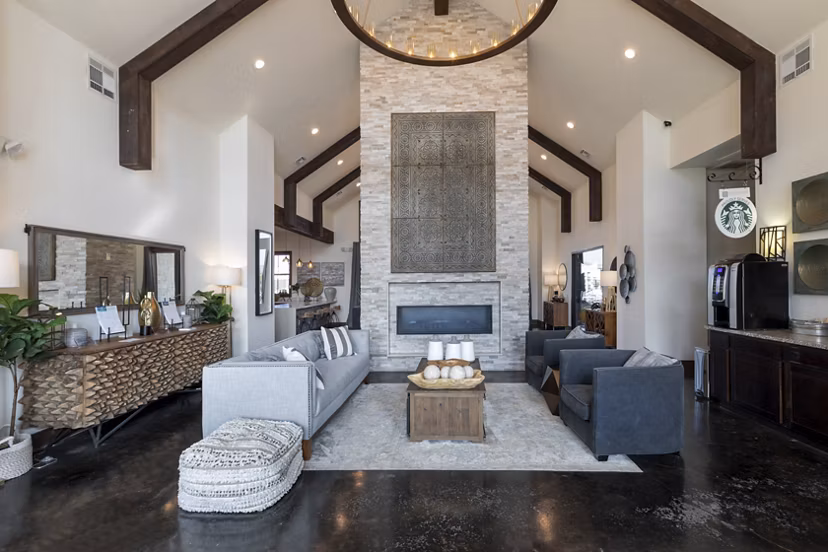 clubhouse at 4 Corners Apartments 