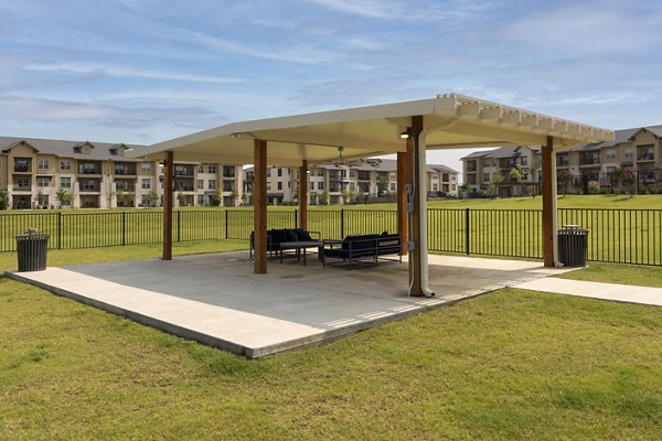 recreational area at 4 Corners Apartments 