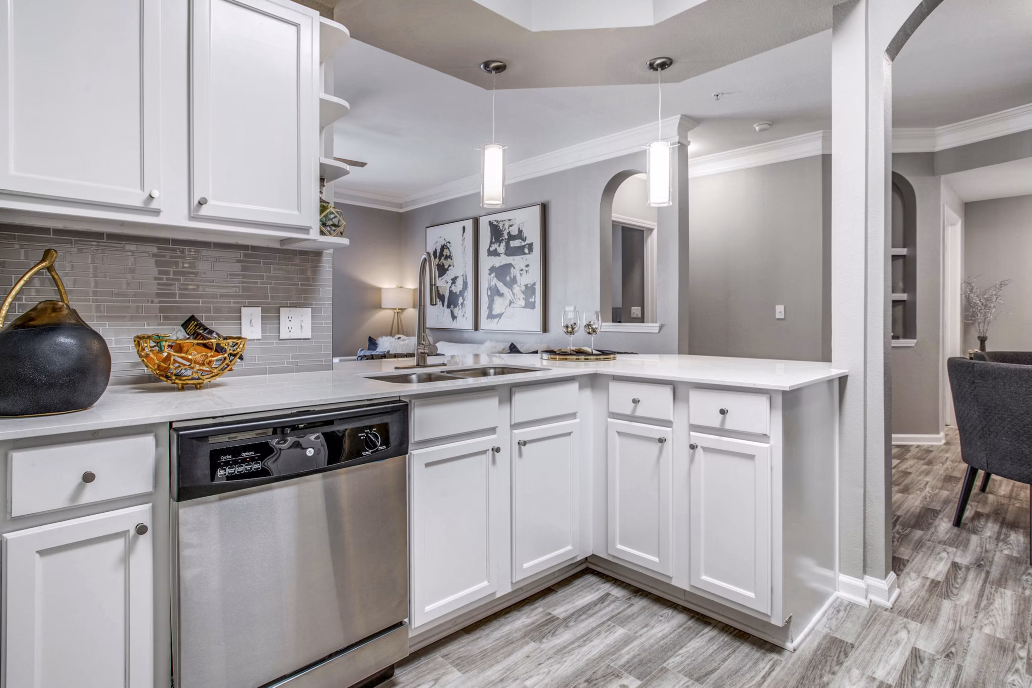 kitchen at Vista 121 Apartments