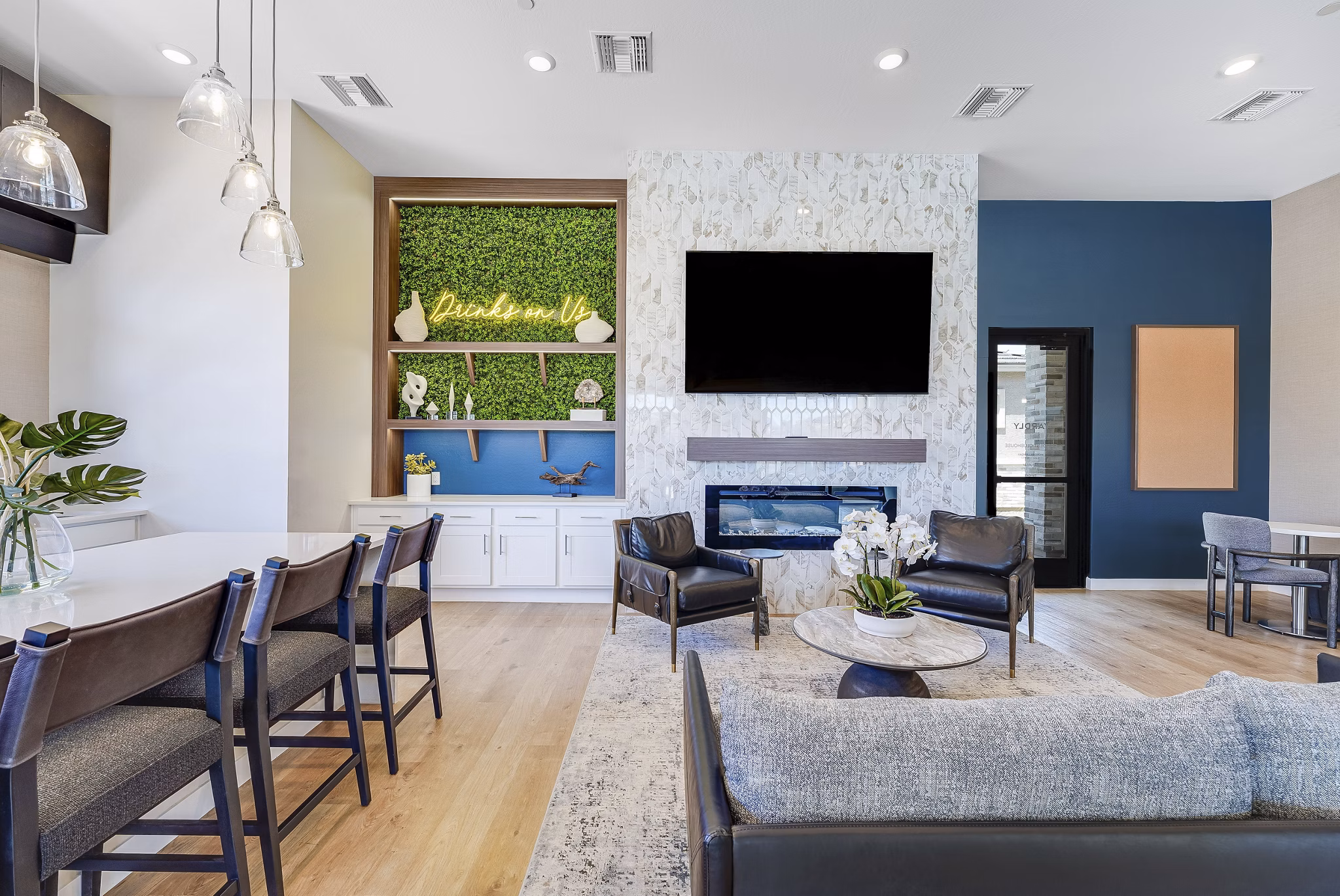 clubhouse at Yardly Broadway Apartments