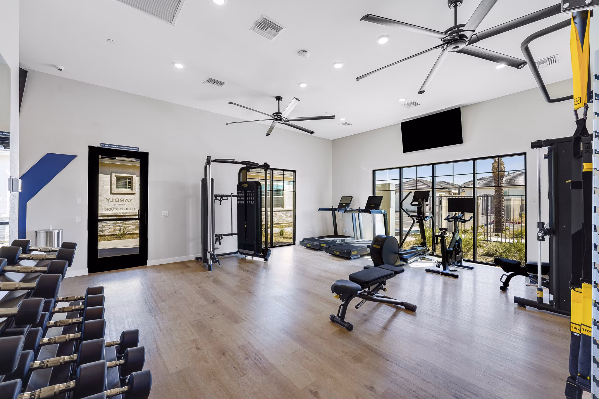 fitness center at Yardly Broadway Apartments