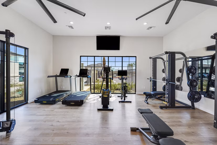 fitness center at Yardly Broadway Apartments
