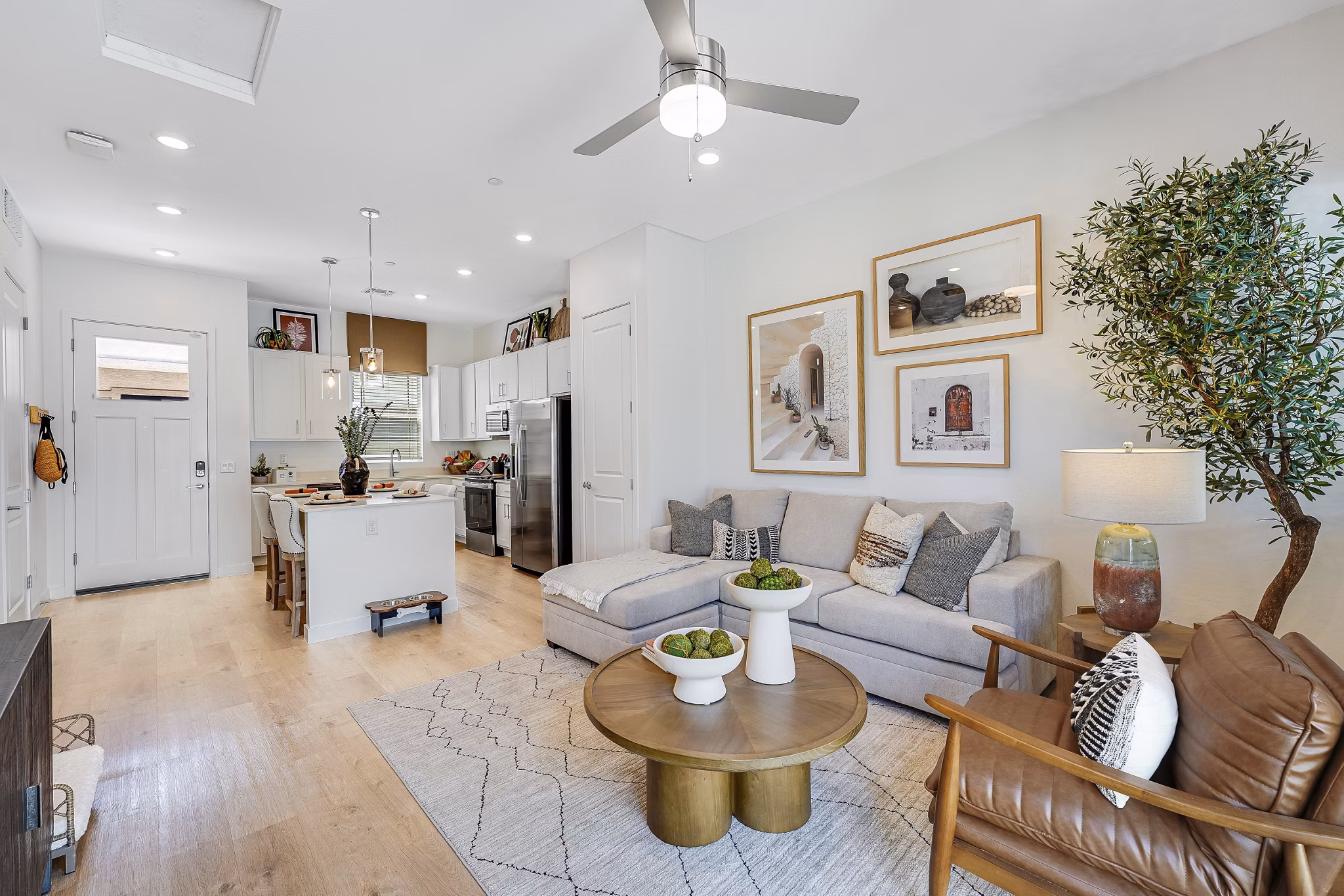 living room at Yardly Broadway Apartments