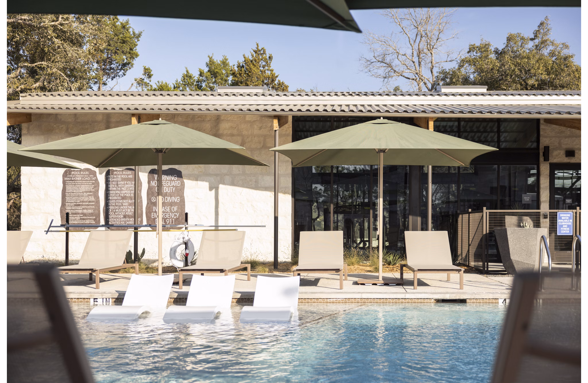 pool at Sonora Apartments 