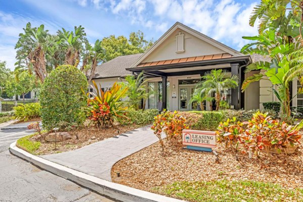 exterior at Las Palmas Apartments 
