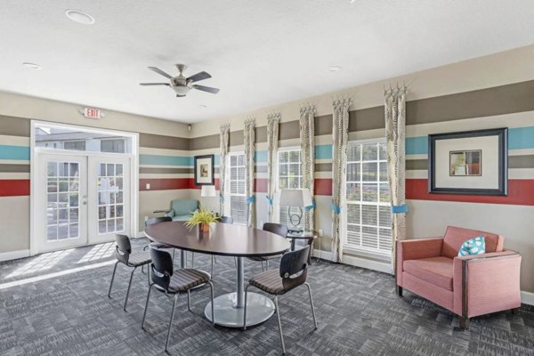 clubhouse at Las Palmas Apartments 
