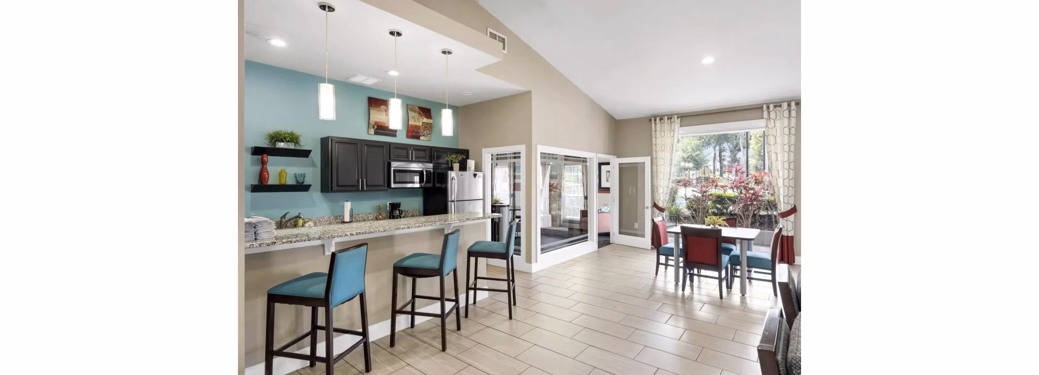 clubhouse at Las Palmas Apartments 